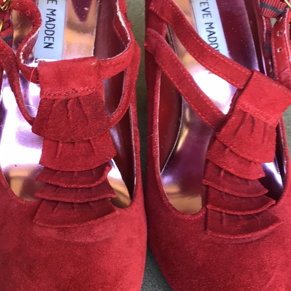 Red Suede Ruffled T Strap Heels - Picture 5 of 5